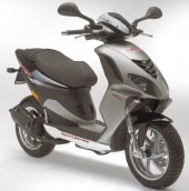 2005 Piaggio NRG MC3 DT photo